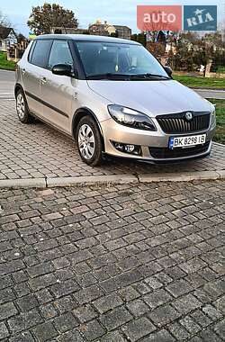 Хетчбек Skoda Fabia 2011 в Дубні