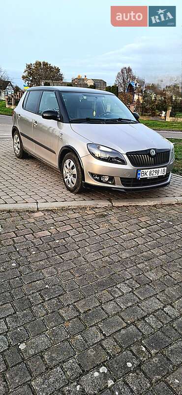 Хэтчбек Skoda Fabia 2011 в Дубно