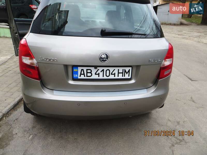 Хетчбек Skoda Fabia 2014 в Вінниці