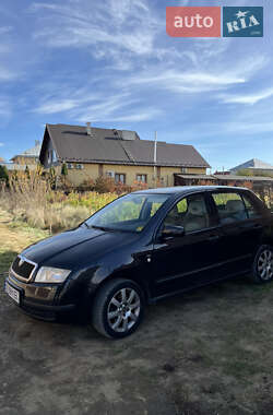 Хетчбек Skoda Fabia 2002 в Чернівцях