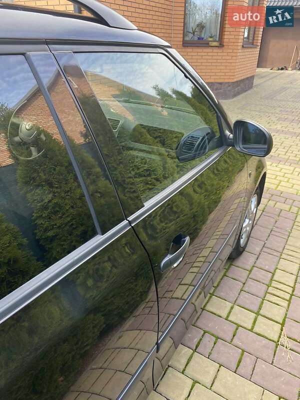 Універсал Skoda Fabia 2011 в Луцьку