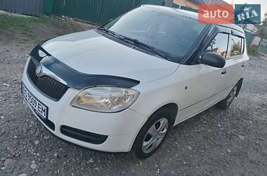 Хэтчбек Skoda Fabia 2010 в Виннице