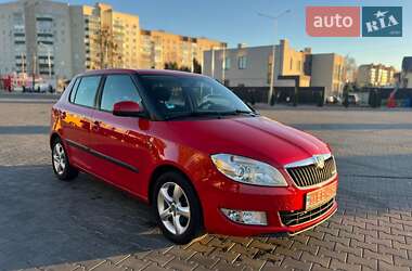 Хэтчбек Skoda Fabia 2012 в Луцке