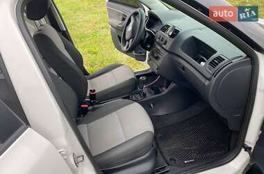 Универсал Skoda Fabia 2010 в 