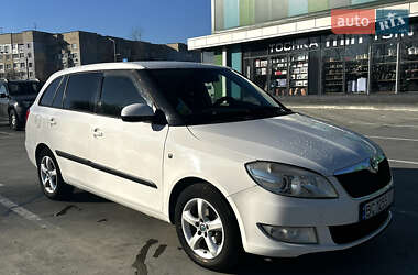 Універсал Skoda Fabia 2011 в Дрогобичі