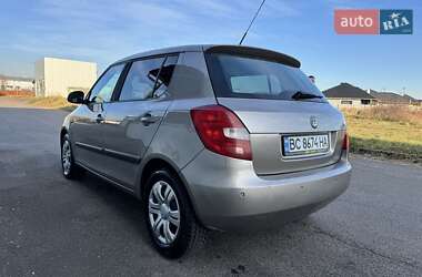 Хетчбек Skoda Fabia 2011 в Хусті