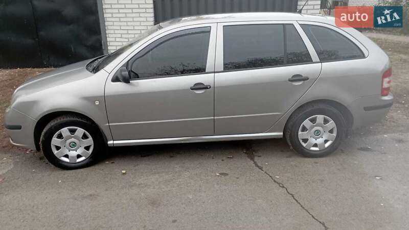 Универсал Skoda Fabia 2007 в Черкассах