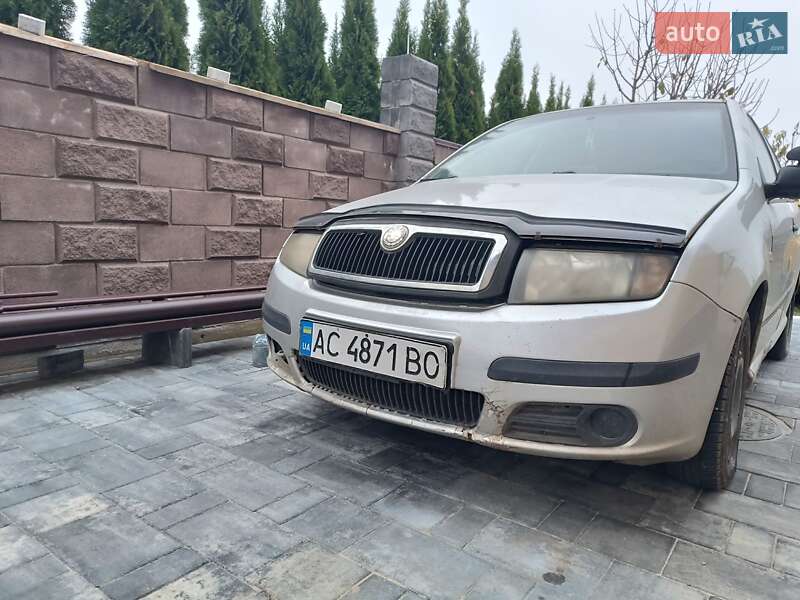Хэтчбек Skoda Fabia 2005 в Лозовой