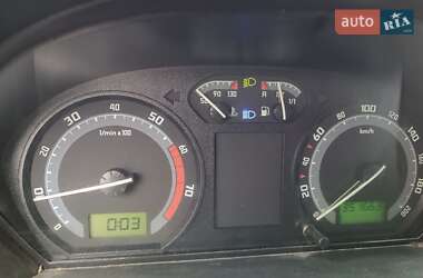 Хэтчбек Skoda Fabia 2005 в 