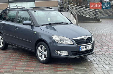 Універсал Skoda Fabia 2011 в Рівному