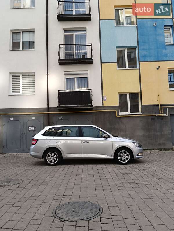 Универсал Skoda Fabia 2015 в Ивано-Франковске