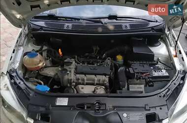 Хэтчбек Skoda Fabia 2013 в 
