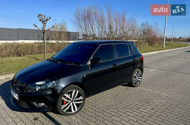 Хэтчбек Skoda Fabia 2012 в Городке