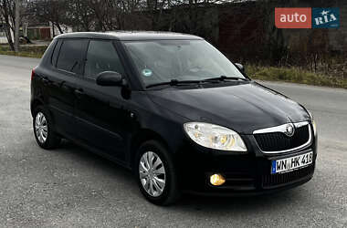 Хэтчбек Skoda Fabia 2009 в Звягеле