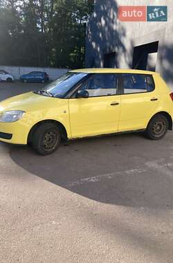 Хетчбек Skoda Fabia 2008 в Дніпрі