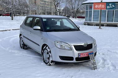 Хэтчбек Skoda Fabia 2007 в Долине