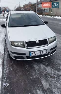 Хетчбек Skoda Fabia 2006 в Полонному