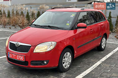 Универсал Skoda Fabia 2009 в Луцке