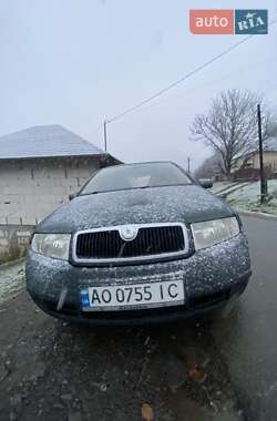 Седан Skoda Fabia 2002 в Нижних Воротах