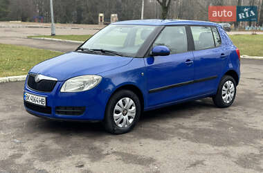 Хэтчбек Skoda Fabia 2009 в 