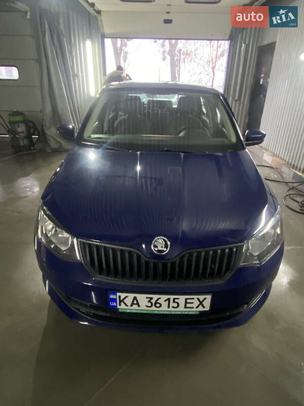 Хетчбек Skoda Fabia 2017 в Києві