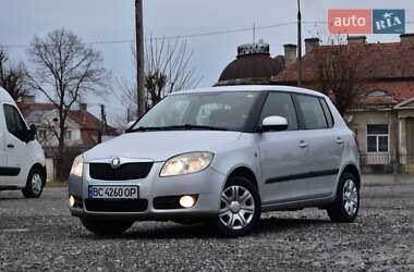 Хетчбек Skoda Fabia 2008 в Дрогобичі