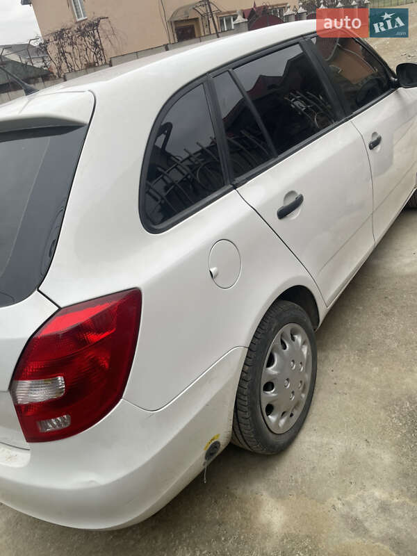 Універсал Skoda Fabia 2009 в Тячеві