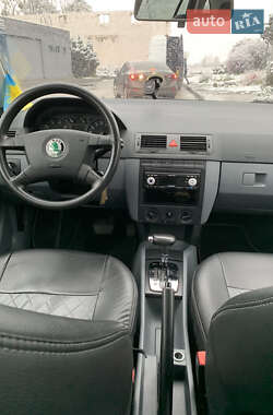 Универсал Skoda Fabia 2002 в 