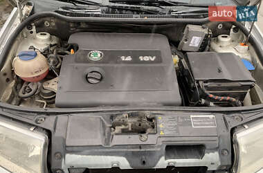 Универсал Skoda Fabia 2002 в 