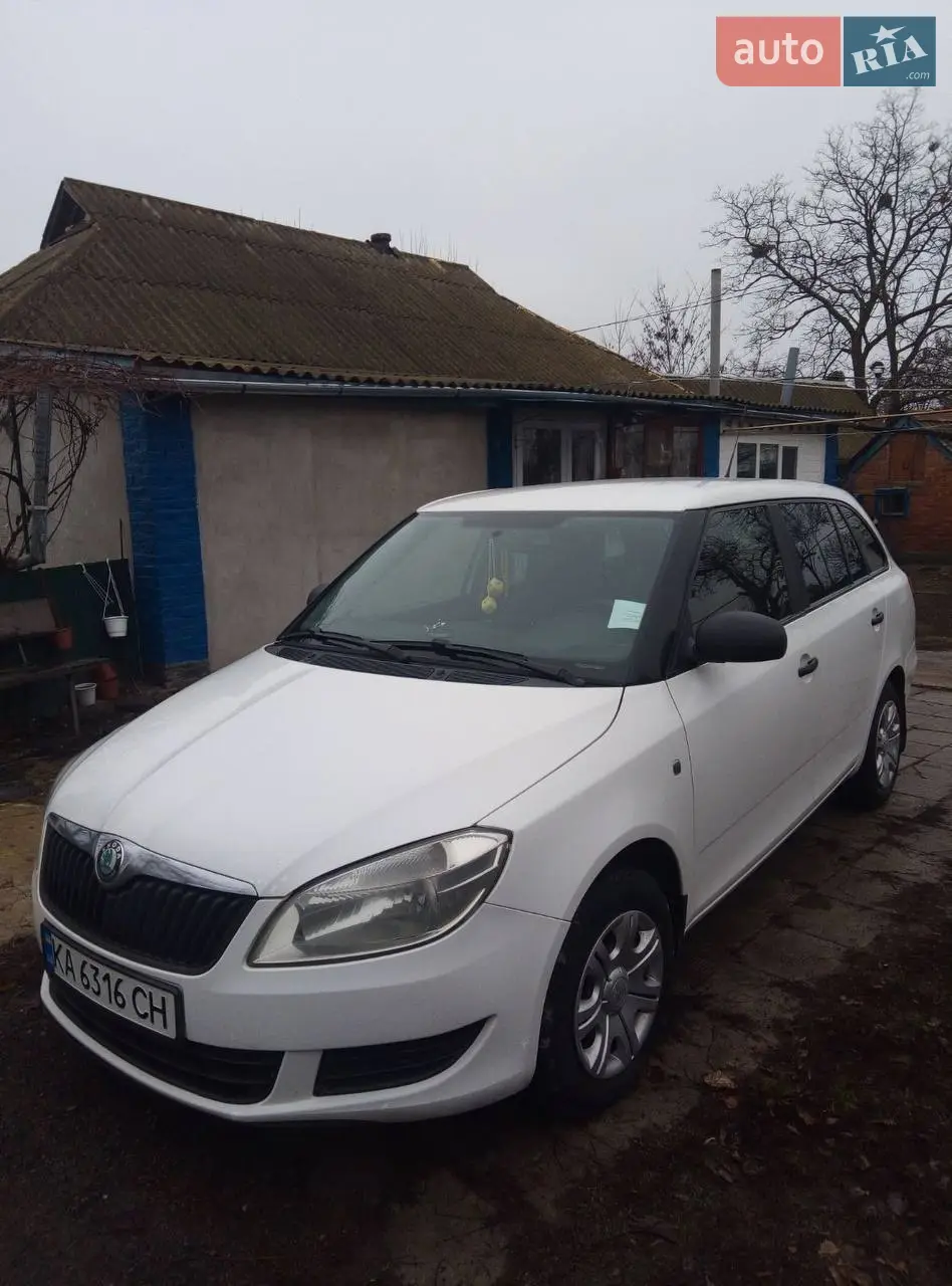2012 Skoda Fabia - мініатюра 10