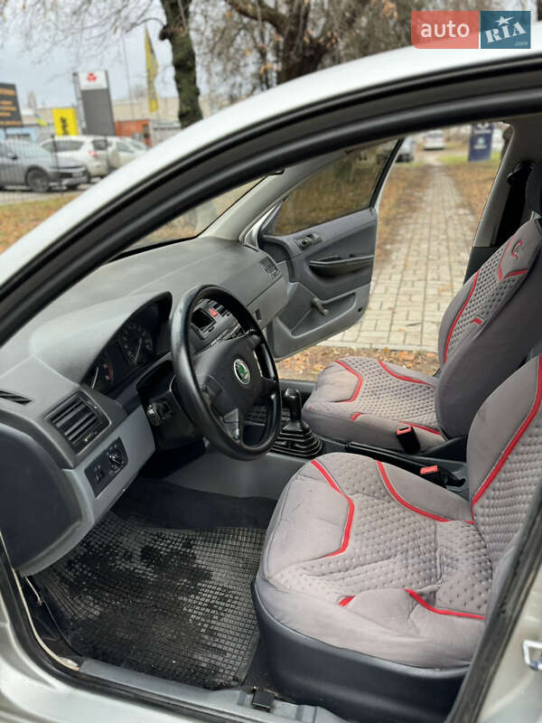 Универсал Skoda Fabia 2001 в Днепре