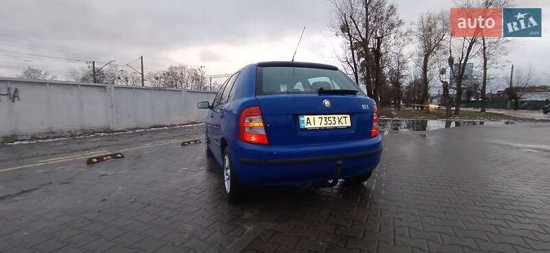Хэтчбек Skoda Fabia 2004 в Ирпене