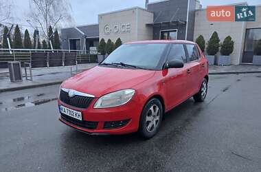 Хэтчбек Skoda Fabia 2011 в Киеве