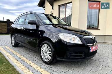 Універсал Skoda Fabia 2009 в Луцьку