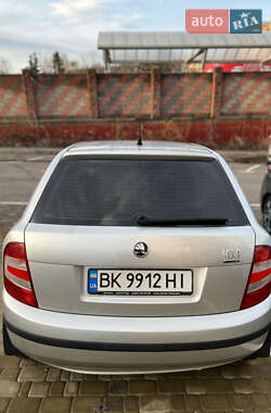 Хетчбек Skoda Fabia 2006 в Рівному