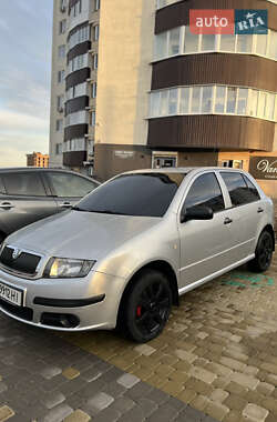 Хэтчбек Skoda Fabia 2006 в Ровно