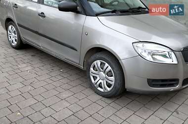 Skoda Fabia 2010 Skoda Fabia 2010