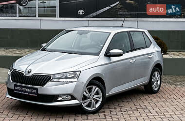 Хетчбек Skoda Fabia 2020 в Чернівцях