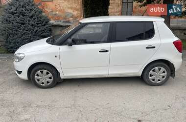 Хэтчбек Skoda Fabia 2012 в 