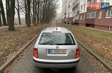 Універсал Skoda Fabia 2004 в Полтаві