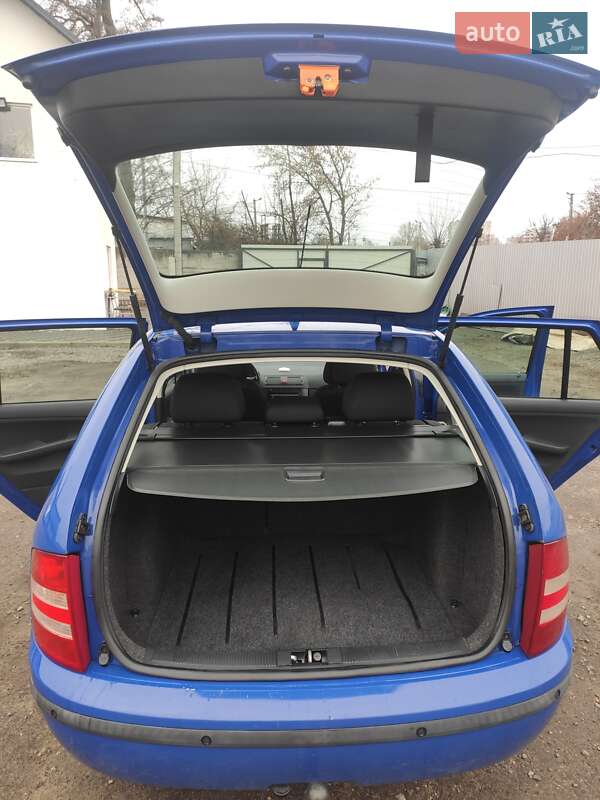 Універсал Skoda Fabia 2005 в Черкасах