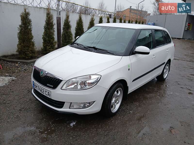 Универсал Skoda Fabia 2011 в Ромнах