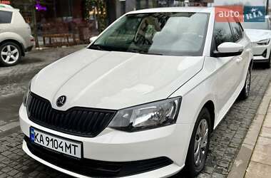 Хетчбек Skoda Fabia 2016 в Києві