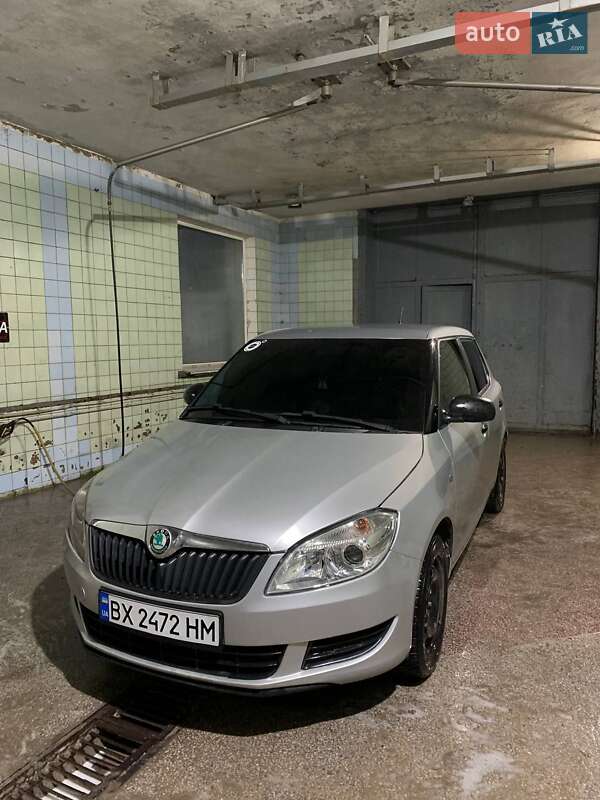 Хетчбек Skoda Fabia 2011 в Кам'янець-Подільському