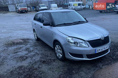 Універсал Skoda Fabia 2011 в Звягелі