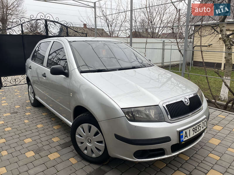 Хетчбек Skoda Fabia 2006 в Первомайську