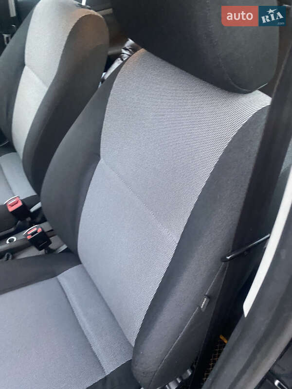 Хетчбек Skoda Fabia 2009 в Олександрії