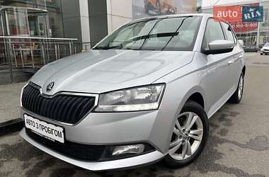 Хэтчбек Skoda Fabia 2020 в Киеве