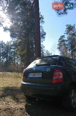 Хэтчбек Skoda Fabia 2006 в Киеве