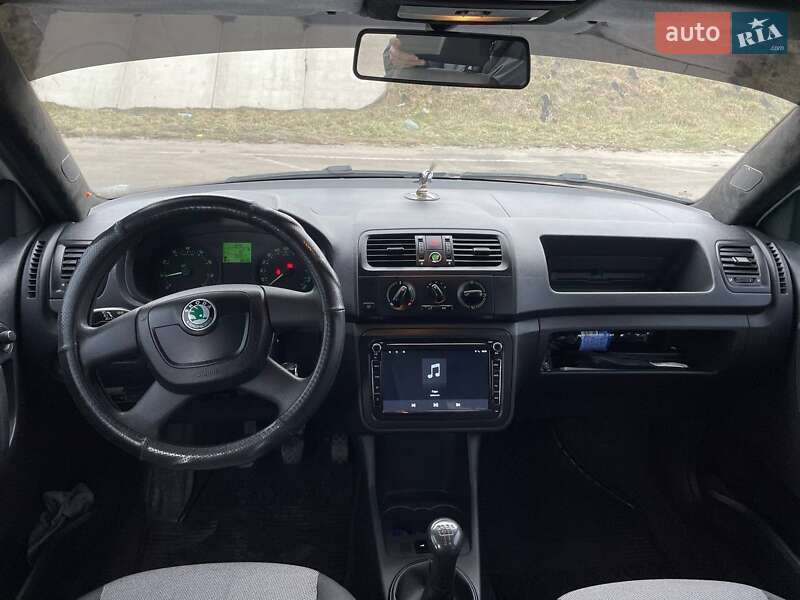 Хетчбек Skoda Fabia 2011 в Києві фото 5 Хетчбек Skoda Fabia 2011 в Києві